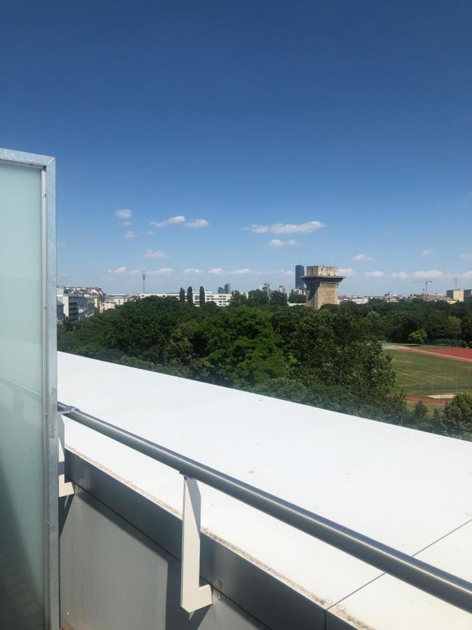 Augartenblick Penthauscombo 15/16 - Blick Zum Riesenrad Apartamento Viena Exterior foto