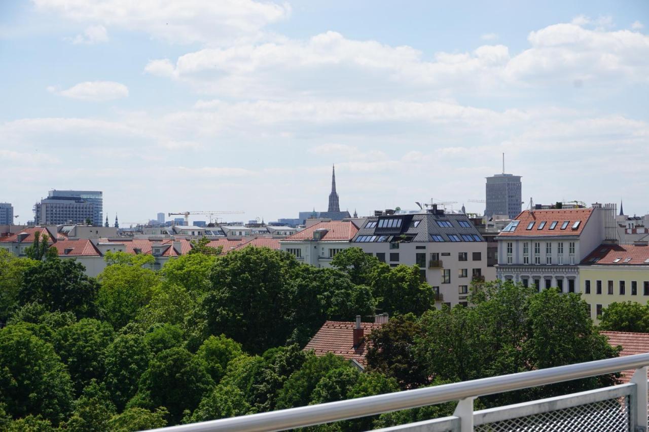 Augartenblick Penthauscombo 15/16 - Blick Zum Riesenrad Apartamento Viena Exterior foto