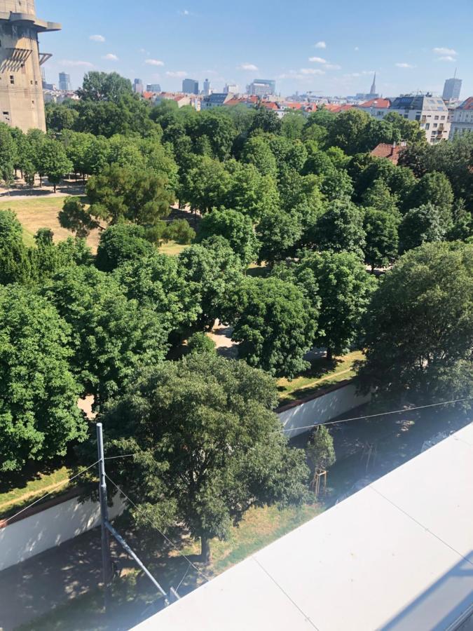 Augartenblick Penthauscombo 15/16 - Blick Zum Riesenrad Apartamento Viena Exterior foto