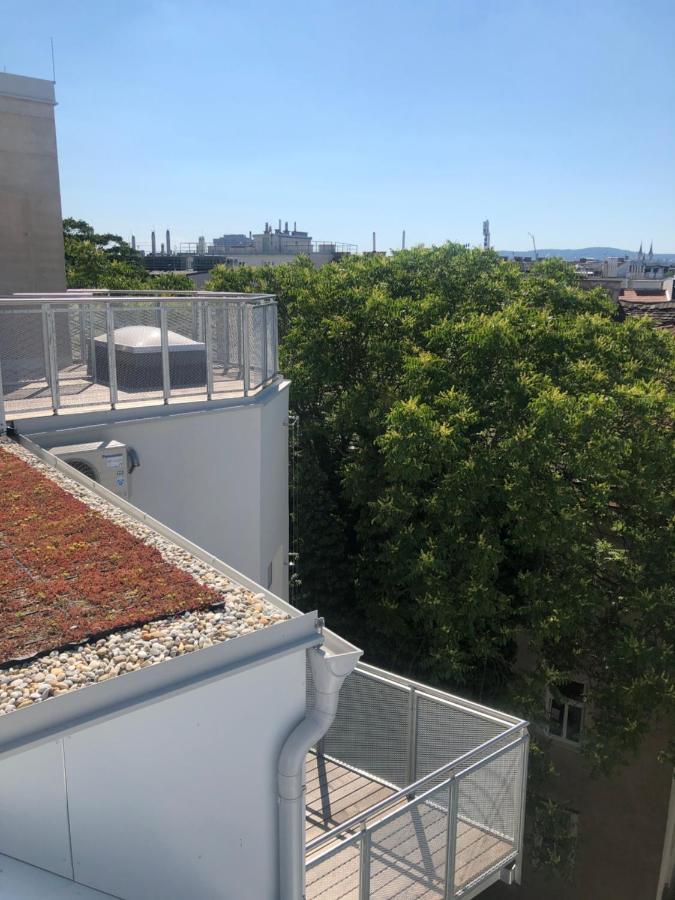 Augartenblick Penthauscombo 15/16 - Blick Zum Riesenrad Apartamento Viena Exterior foto