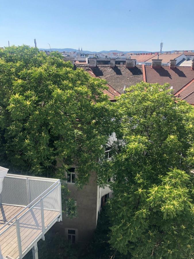 Augartenblick Penthauscombo 15/16 - Blick Zum Riesenrad Apartamento Viena Exterior foto
