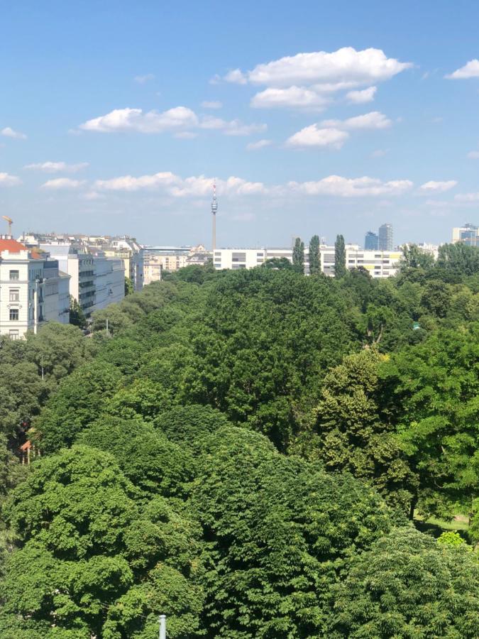 Augartenblick Penthauscombo 15/16 - Blick Zum Riesenrad Apartamento Viena Exterior foto